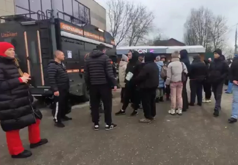 Read more about the article Пьяный дворник. В Звенигороде сообщили о мужчине, который приставал к детям